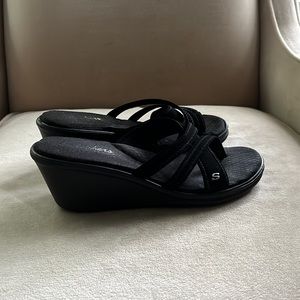 Skechers Cali wedge sandals